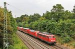 Nachschuss auf die am Zugschluss des PbZ 2470 (Frankfurt Hbf - Dortmund Bbf) mitlaufenden 101 099 und 115 293. (15.08.2018) <i>Foto: Joachim Bügel</i>