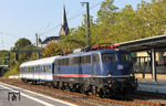 Auf Überführungsfahrt nach Helmstedt fährt 110 469 mit DLr 92103 aus Köln Bbf in Solingen Hbf ein. (18.08.2018) <i>Foto: Joachim Bügel</i>