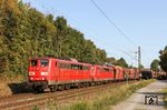 Ansonsten sieht der Bahnverkehr bei Leverkusen-Alkenrath planmäßig so aus: 151 004 und 151 014 mit GM 60289 auf dem Weg nach Oberhausen. (01.09.2018) <i>Foto: Joachim Bügel</i>