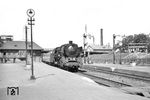 01 179 vom Bw Köln Bbf fährt mit D 849 (Köln - Siegen - Kassel) in Wetzlar ein. (20.06.1959) <i>Foto: Helmut Röth</i>