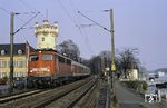 110 430 fährt mit RB 15020 nach Koblenz durch Rüdesheim. 25 Jahre zuvor wurde die gleiche Lok ebenfalls in Rüdesheim angetroffen (vgl. Bild-Nr. 35942). (16.03.2007) <i>Foto: Thomas Konz</i>