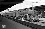 38 3588 vom Bw Dortmund Bbf im Bahnhof Hamm/Westf. (1958) <i>Foto: B. Bishop</i>