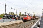Während des Aufenthalts in Ladenburg gab es zahlreiche Überholungen, für die exemplarisch die Vorbeifahrt der "Edelweiß" 185 142 mit EZ 51702 (Nürnberg Rbf - Mannheim Rbf) steht. (27.10.2018) <i>Foto: Joachim Bügel</i>
