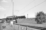 Lok 2 der Mittel-Thurgau-Bahn (SLM, Baujahr 1912) mit einem Güterzug bei Kreuzlingen. Die Lok wurde 1965 ausgemustert. (04.06.1962) <i>Foto: Helmut Röth</i>