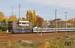 110 469 fährt mit dem NX-Ersatzzug RB 75379 aus Köln in Wuppertal-Oberbarmen ein. (09.11.2018) <i>Foto: Wolfgang Bügel</i>