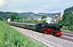 23 105 fährt mit D 18626 (Amberg - Nürnberg) durch Hartmannshof. (02.07.1985) <i>Foto: Joachim Bügel</i>