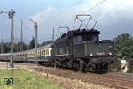 194 107 verlässt mit dem Eilzug München - Berchtesgaden den Bahnhof Bayrisch Gmain. (11.09.1979) <i>Foto: Peter Schiffer</i>