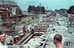Wiederherstellen einer zerstörten Brücke im besetzten Belgien oder Frankreich. (1940) <i>Foto: RVM-Filmstelle Berlin</i>