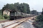116 003-5 verlässt vor N 4540 den Haltepunkt Krottenmühl (zwischen Rosenheim und Bad Endorf). (10.08.1976) <i>Foto: Peter Schiffer</i>