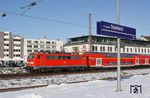 111 122 mit RE 10418 (Dortmund - Aachen) im winterlichen Wuppertal-Steinbeck. (01.02.2019) <i>Foto: Wolfgang Bügel</i>