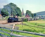 99 1775 fährt auf der heute unter der Marketingbezeichnung "Fichtelbergbahn" bekannten Schmalspurbahn von Cranzahl nach Oberwiesenthal in Hammerunterwiesenthal ein.  (1982) <i>Foto: Karsten Risch</i>