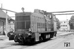 Die 1956 an die Eisenbahnen des Saarlandes gelieferte V 45 009 als Werklok im Aw Krefeld-Oppum, wo sie noch bis 1978 ihren Dienst tat. (06.08.1968) <i>Foto: Bernd Backhaus</i>
