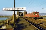 Bis 1978 waren die Koblenzer 426 maßgeblich auf der Strecke nach Neuwied im Einsatz. Das Bild vom Frühjahr 1976 zeigt einen 426 am Haltepunkt Urmitz-Rheinbrücke auf der Fahrt nach Neuwied.  (08.03.1976) <i>Foto: Dieter Junker</i>