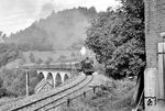 50 2644 (Bw Ulm) mit einem Nahgüterzug von Schorndorf nach Welzheim am Strümpfelbachviadukt bei Rudersberg-Steinbach. (31.08.1967) <i>Foto: H. Jäger</i>