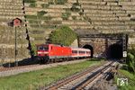 114 027 mit RB 19107 (Mosbach-Neckarelz - Stuttgart) am Kirchheimer-Tunnel nördlich Kirchheim/Neckar. (18.04.2019) <i>Foto: Zeno Pillmann</i>