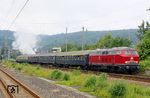 Tatkräftige Unterstützung erhielt der Sonderzug mit 01 519 von 218 155 der Eisenbahn-Betriebsgesellschaft Neckar-Schwarzwald-Alb  aus Rottweil. (15.06.2019) <i>Foto: Wolfgang Bügel</i>