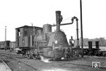 Lok 4 NORDHORN (Hohenzollern, Baujahr 1908) ergänzt ihre Wasservorräte. Am 31.12.1956 wurde sie ausgemustert. (05.1951) <i>Foto: Gerd Wolff</i>