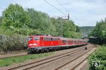 110 382 mit einer Regionalbahn nach Köln in Wuppertal-Sonnborn. (26.05.2005) <i>Foto: Bernd Backhaus</i>