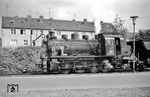 Lok "Anna 10" (BMAG, Baujahr 1930) war von 1951 bis 1987 beim Eschweiler Bergwerks-Verein tätig, und steht hier vor einem Güterzug in Merkstein.  (24.08.1965) <i>Foto: Gerhard Moll</i>