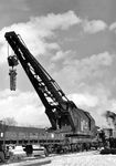 Beck & Henkel Brückenbaukran (Baujahr 1930) mit 15t Tragfähigkeit bei des Auswechselung eines Brückenelements an der Strecke Petersdorf - Winkelsdorf im Sudetenland.  (03.1944) <i>Foto: RVM (Ittenbach)</i>