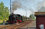 99 731 mit dem vorbildlich restaurierten "Reichsbahnzug" im Bahnhof Olbersdorf Oberdorf. (04.08.2019) <i>Foto: Andreas Höfig</i>