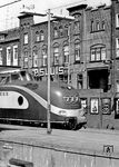 VT 11 5014 als TEE 31 "Rhein-Main" (Frankfurt - Köln - Arnheim - Amsterdam) im Bahnhof Arnheim/NL. (1964) <i>Foto: BD Wuppertal (Säuberlich)</i>