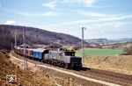 194 578 mit Dg 53393 auf dem Weg nach Nürnberg bei Rottendorf. (1982) <i>Foto: Günter Hauthal</i>