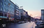 Blick in Berlins bekannteste Einkaufsstraße, den Kurfürstendamm. (02.1960) <i>Foto: Uwe Jens Jansen</i>