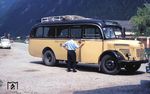 Ein Saurer Postbus (Baujahr 1949/50) im Zillertal.  (1968) <i>Foto: Uwe Jens Jansen</i>