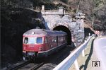 517 004 als N 5677 am 150 m langen Adolfsecker Tunnel. (20.03.1981) <i>Foto: Dorothee Hager</i>