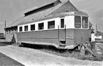 Von der Mindener Kreisbahn (MKB) übernahm die EPG im Jahr 1958 den Triebwagen VT 2 und baute ihn zum Beiwagen 565 (Zweitbesetzung) um, hier in Emden. Das Fahrzeug war 1923/24 in Kiel für die Armierungsbahn Finthen – Wackernheim bei Mainz entstanden und kam ab 1928 für 30 Jahre bei der Zell-Todtnauer Eisenbahn im Südschwarzwald zum Einsatz. (18.06.1961) <i>Foto: Gerd Wolff</i>