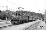 Der Sonderzug ist im Bahnhof Busenbach angekommen. (01.08.1964) <i>Foto: Helmut Röth</i>