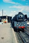 03 0048 ist mit D 1812 in Berlin-Lichtenberg angekommen. (05.09.1976) <i>Foto: Dr. Uwe Knoblauch</i>