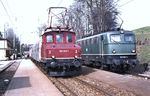 In Bad Kohlgrub kreuzen 169 003 mit N 6608 nach Oberammergau und 141 040 mit N 6609 nach Murnau. (23.03.1981) <i>Foto: Prof. Dr. Willi Hager</i>