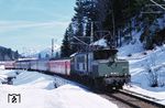 194 132 mit N 5215 (Mittenwald - Garmisch) bei Kaltenbrunn. (21.03.1981) <i>Foto: Prof. Dr. Willi Hager</i>