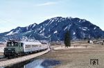 169 002 mit N 6616 zwischen Oberammergau und Unterammergau. (25.03.1981) <i>Foto: Dorothee Hager</i>