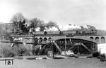 78 128 (Bw Wuppertal-Vohwinkel) mit einem typischen Wuppertaler Nahverkehrszug der 1950er Jahre auf der Wupperbrücke in Wuppertal-Sonnborn. (25.03.1958) <i>Foto: Carl Bellingrodt</i>