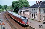 613 609/619 macht als N 6150 auf dem Weg nach Braunschweig Station in Vienenburg. (28.05.1981) <i>Foto: Prof. Dr. Willi Hager</i>