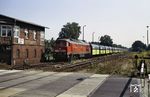 232 525 fährt mit einem Ganzzug aus Polen in den Bahnhof Niesky (sorbisch: Niska) ein.  (02.09.2002) <i>Foto: A. Mandil</i>