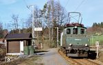 169 002 erreicht mit N 6619 aus Murnau den Haltepunkt Seeleiten-Berggeist. (27.03.1981) <i>Foto: Dorothee Hager</i>