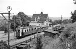 Zugkreuzung im Bahnhof Dietlingen mit Tw 602/Bw 708 (vorne) und Tw 604/Bw 706. (21.08.1965) <i>Foto: Helmut Röth</i>