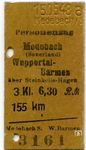 In Gerd Wolffs privater Sammlung befand sich als Erinnerung an die Rückfahrt von Medebach über Steinhelle zum Wohnort nach Wuppertal-Barmen noch die Edmondsonsche Pappfahrkarte seines Vaters. Dieser hatte für die 155 Kilometer lange Strecke damals 6,30 Reichsmark gezahlt – die Währungsreform stand noch bevor. Die Fahrt in der 3. Klasse war damals ebenfalls Normalität – auf vielen Nebenstrecken gab es gar keine Wagen 2. Klasse. Auch die Kleinbahn nach Medebach verfügte ausschließlich über Personenwagen 3. Klasse. (15.05.1948) <i>Foto: Gerd Wolff</i>