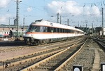 403 003 als Sonderzug anläßlich des 100-jährigen Jubiläums der BD Köln in Köln Betriebsbahnhof. (06.11.1981) <i>Foto: Peter Schiffer</i>