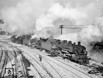 Lokzug mit No. 1514, 1558 und einer weiteren Maschine der Chicago, Milwaukee, St. Paul and Pacific Railroad (CMSP&P RR). Ihr Liniennetz erstreckte sich einstmals von Chicago über den nördlichen Mittleren Westen und die Rocky Mountains bis zum Pazifik. (24.02.1950) <i>Foto: Pressefoto ACME</i>
