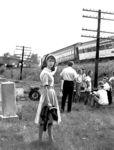 Am Abend des 18. Mai 1962 entgleiste ein Zug der D&H Railway in Waterford im Saratoga County, New York (USA). Zeugen schilderten den am nächsten Tag anwesenden Pressevertetern den Ablauf, denn es gab einen Toten und 7 Verletzte. (19.05.1962) <i>Foto: Pressefoto ACME</i>