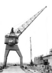 Aufbau eines Ardelt Hafenkrans an einem unbekannten Ort. (1956) <i>Foto: Slg. Eisenbahnstiftung</i>