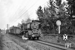 50 859 vom Bw Lindau mit einem Nahgüterzug bei Friedrichshafen. (10.05.1960) <i>Foto: Helmut Röth</i>