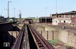 Auch die Erinnerungen an die Dampflokzeit fanden sich noch im Bw Recklinghausen Hbf, das in früheren Jahren maßgeblich ein Güterzug-Bw war. (1968) <i>Foto: Helmut Bürger</i>
