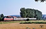Bei Ildehausen, zwischen Bad Gandersheim und Seesen, wurde 220 033 mit E 2641 erneut abgepasst. (07.09.1980) <i>Foto: Prof. Dr. Willi Hager</i>