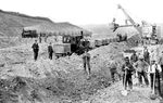 Umfangreiche Erdarbeiten beim Bau einer Bahnstrecke in der Nähe von Jünkerath. (1909) <i>Foto: RVM-Archiv</i>